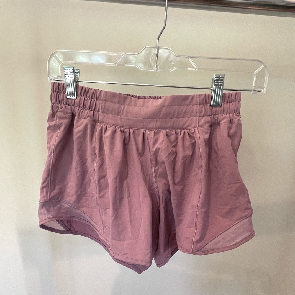 EUC Lululemon Hotty Hot 4” Shorts